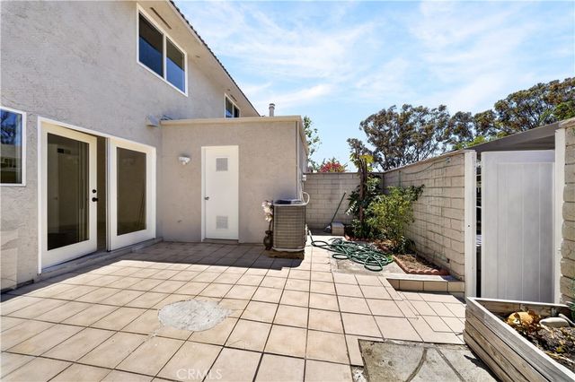21725 Lake Vista, Lake Forest, CA 92630