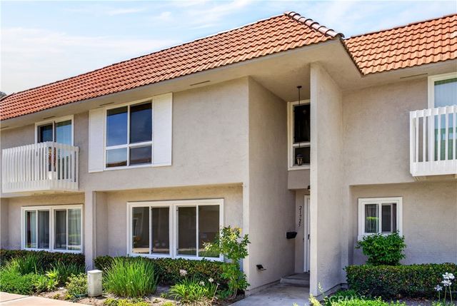 21725 Lake Vista, Lake Forest, CA 92630