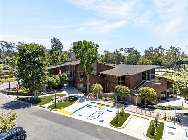 21725 Lake Vista, Lake Forest, CA 92630