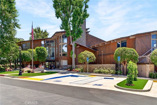 21725 Lake Vista, Lake Forest, CA 92630