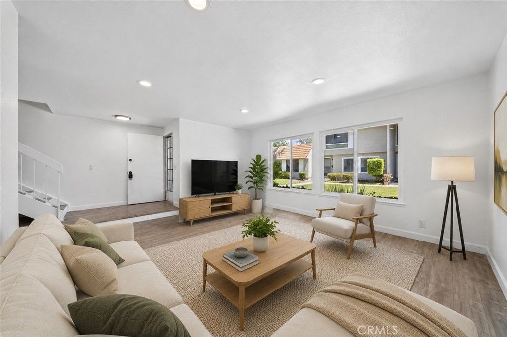 21725 Lake Vista, Lake Forest, CA 92630