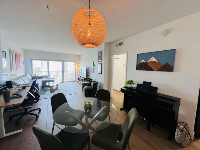 1980 S Ocean Dr 9M, Hallandale Beach, FL 33009