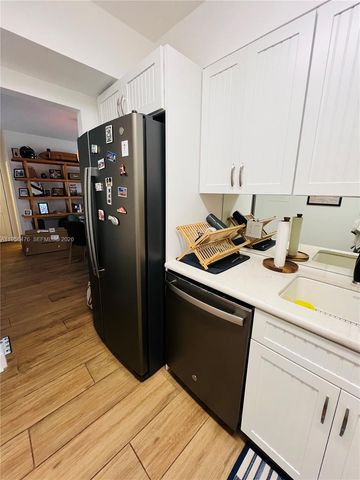 1980 S Ocean Dr 9M, Hallandale Beach, FL 33009