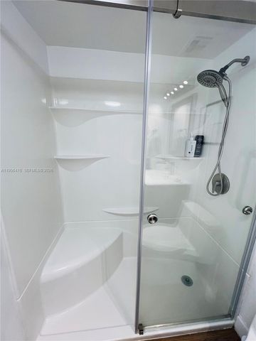 1980 S Ocean Dr 9M, Hallandale Beach, FL 33009