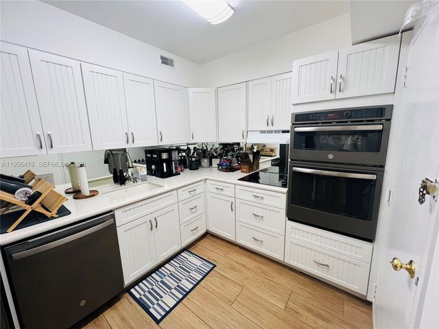 1980 S Ocean Dr 9M, Hallandale Beach, FL 33009