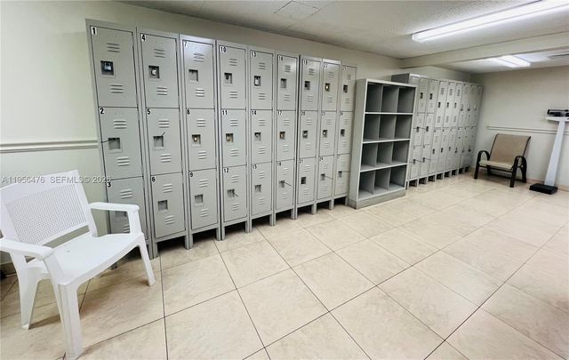 1980 S Ocean Dr 9M, Hallandale Beach, FL 33009