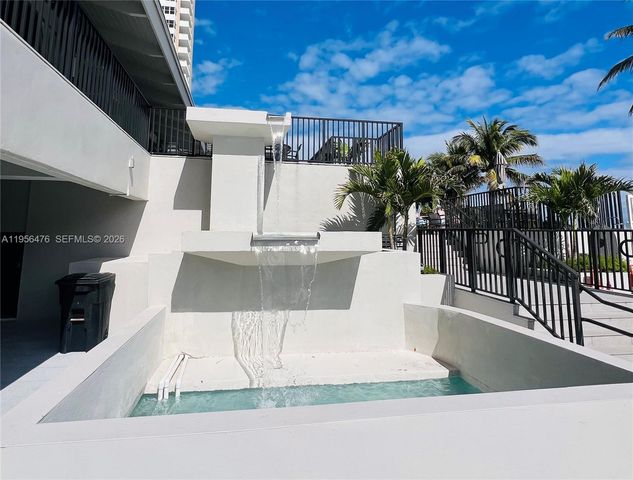 1980 S Ocean Dr 9M, Hallandale Beach, FL 33009