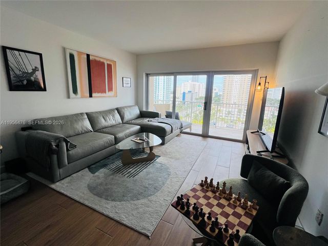 1980 S Ocean Dr 9M, Hallandale Beach, FL 33009