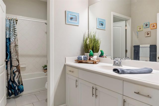 7739 RIDGELAKE CIRCLE, Bradenton, FL 34203