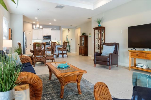 7739 RIDGELAKE CIRCLE, Bradenton, FL 34203