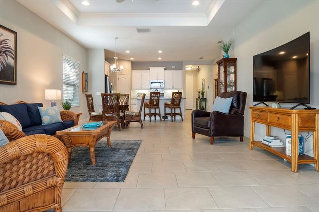 7739 RIDGELAKE CIRCLE, Bradenton, FL 34203