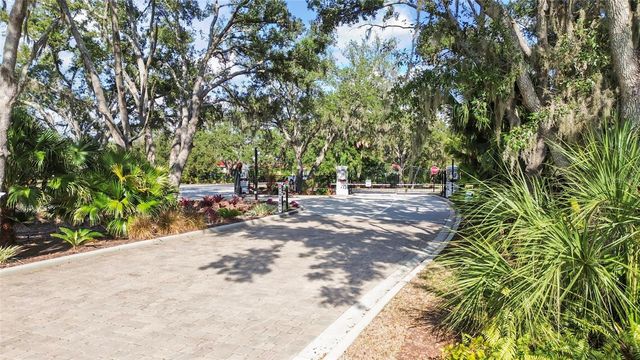 7739 RIDGELAKE CIRCLE, Bradenton, FL 34203