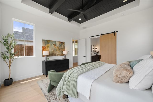 204 N Pine Street, Roanoke, TX 76262
