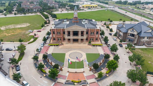 204 N Pine Street, Roanoke, TX 76262