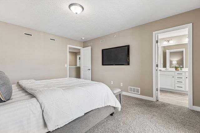 16451 Jaffna Place, Lakeville, MN 55044