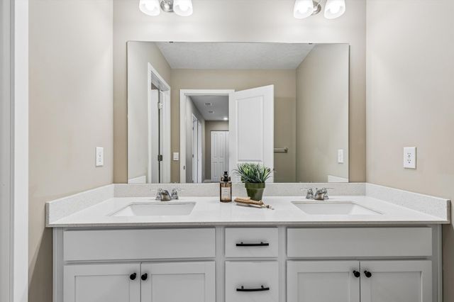 16451 Jaffna Place, Lakeville, MN 55044