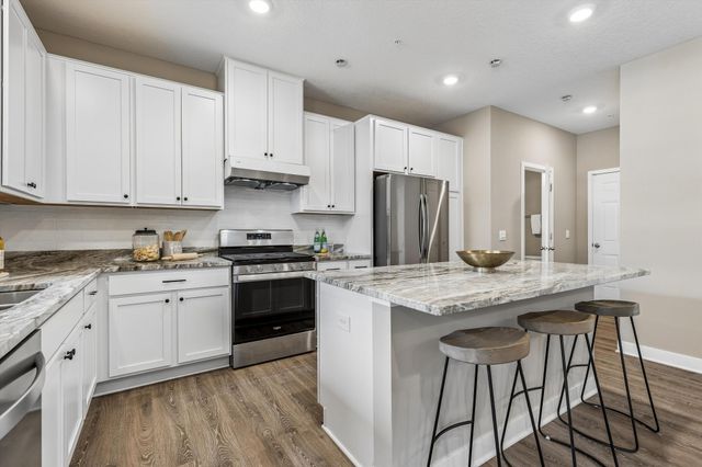 16451 Jaffna Place, Lakeville, MN 55044