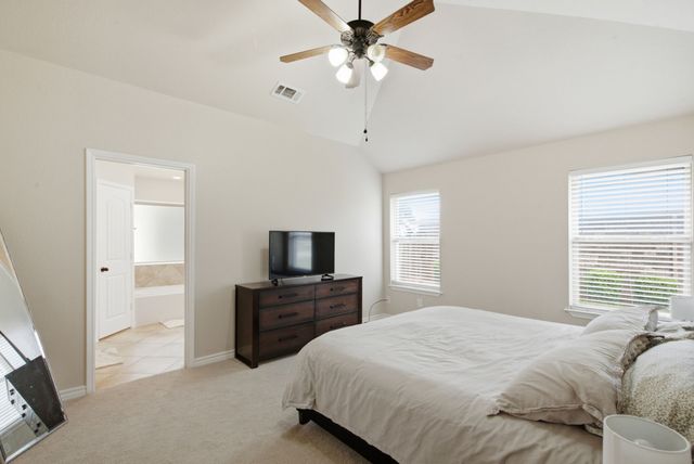 2013 Lindentree Drive, Weatherford, TX 76086
