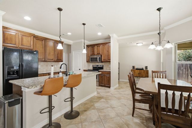 2013 Lindentree Drive, Weatherford, TX 76086