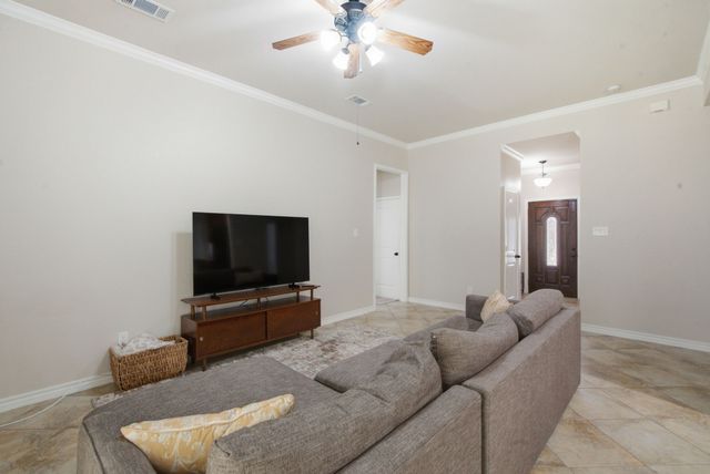 2013 Lindentree Drive, Weatherford, TX 76086
