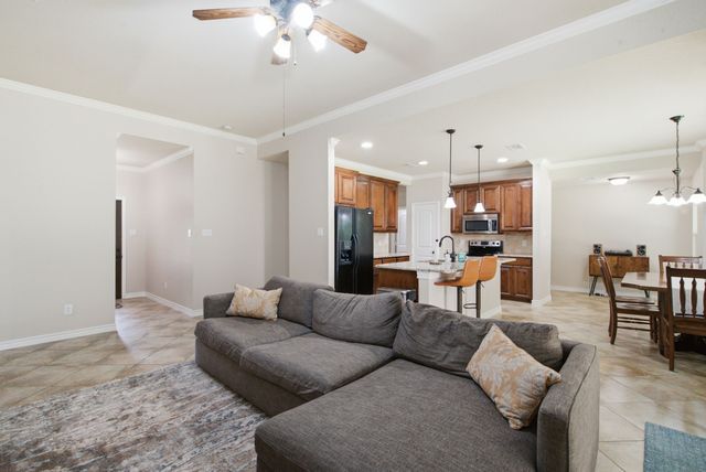 2013 Lindentree Drive, Weatherford, TX 76086