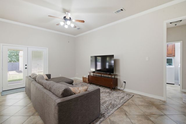2013 Lindentree Drive, Weatherford, TX 76086