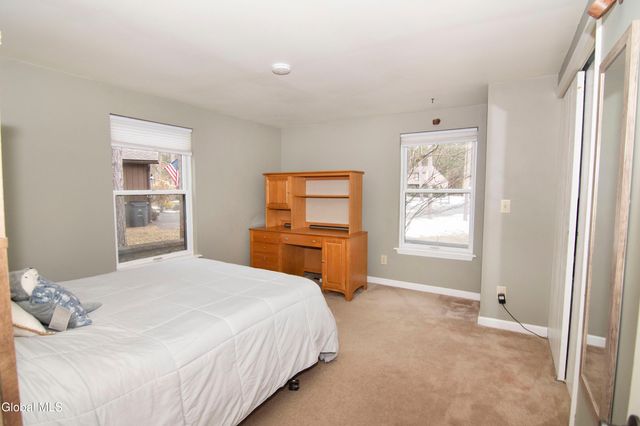 36 May Apple Way, Malta, NY 12020