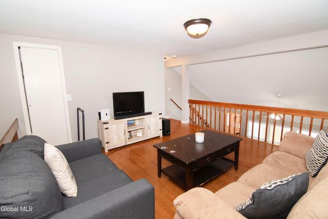 36 May Apple Way, Malta, NY 12020