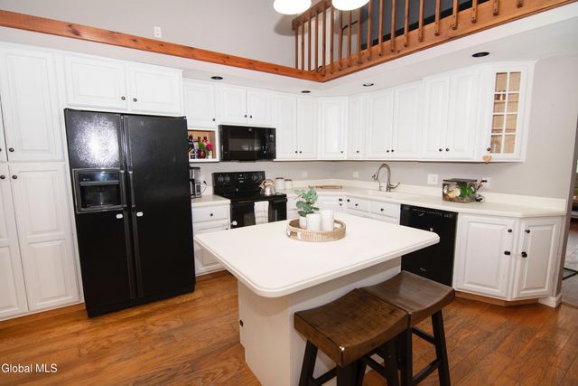 36 May Apple Way, Malta, NY 12020