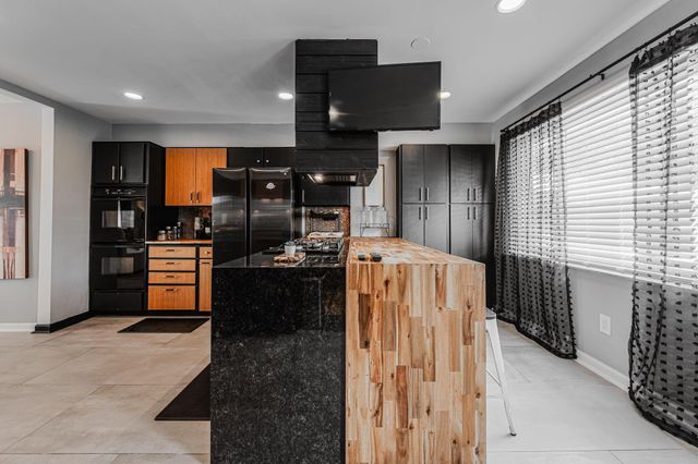 2680 Mitzi Drive, Columbus, OH 43209