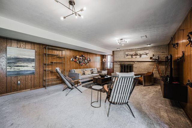 2680 Mitzi Drive, Columbus, OH 43209