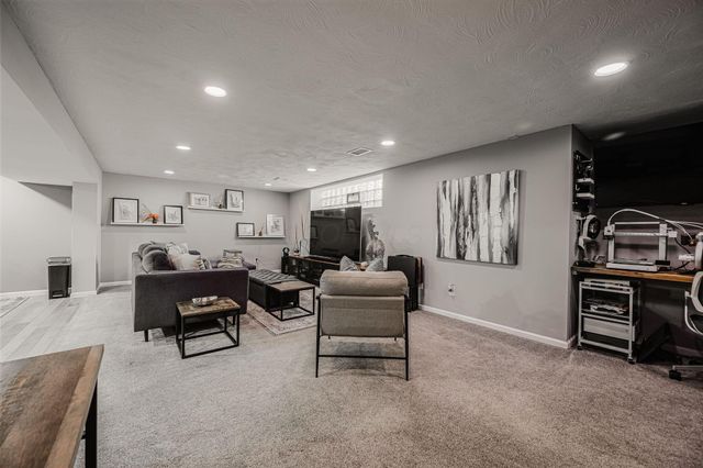 2680 Mitzi Drive, Columbus, OH 43209