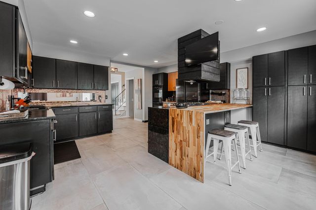 2680 Mitzi Drive, Columbus, OH 43209