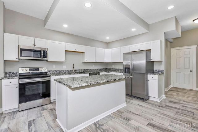 4703 Stewart Avenue, Cincinnati, OH 45227