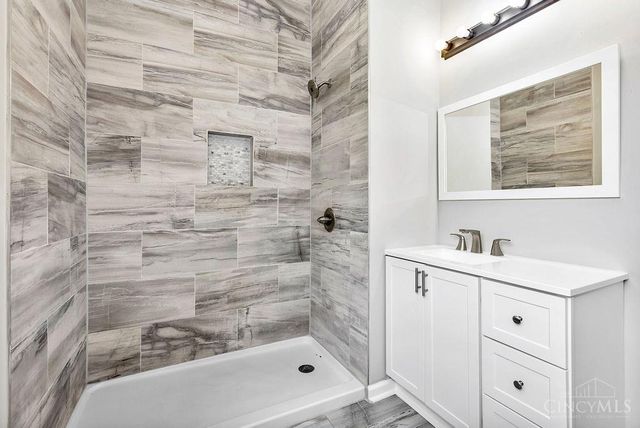 4703 Stewart Avenue, Cincinnati, OH 45227