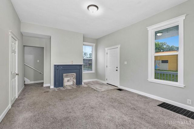 4703 Stewart Avenue, Cincinnati, OH 45227