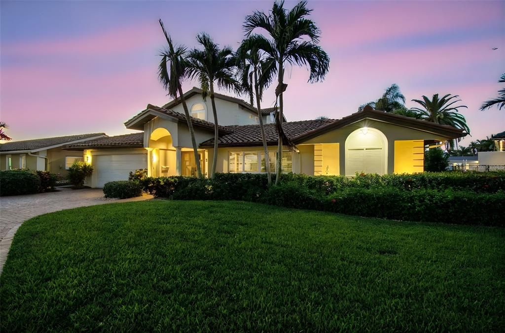 2085 MASSACHUSETTS AVENUE NE, St Petersburg, FL 33703