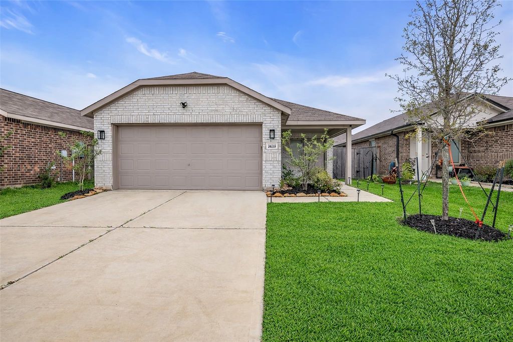 26718 Paloma Blanca Drive, Katy, TX 77493