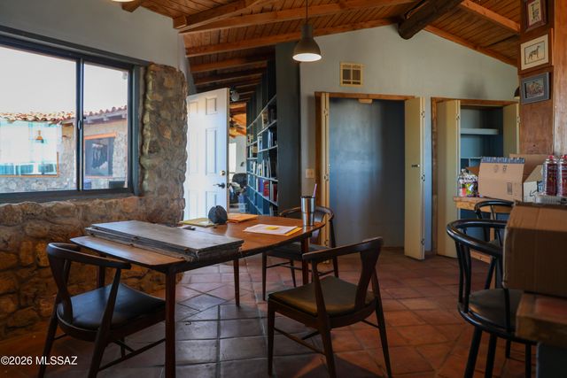 5555 E Singing Arrow Lane, Willcox, AZ 85643