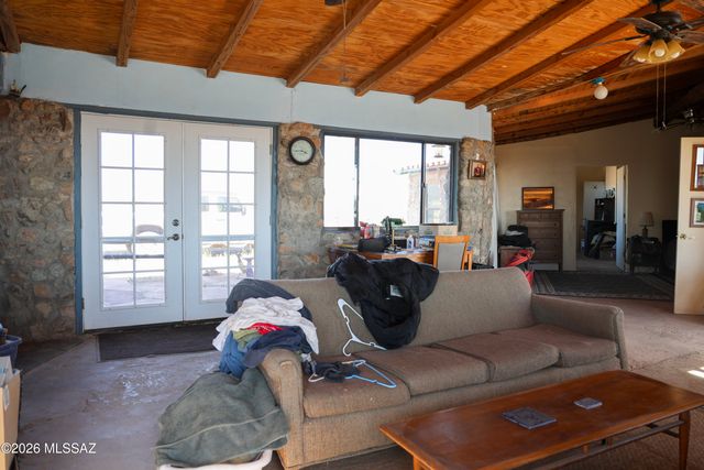 5555 E Singing Arrow Lane, Willcox, AZ 85643