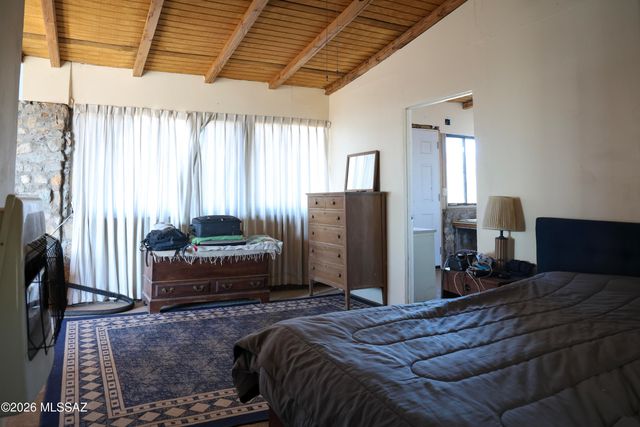 5555 E Singing Arrow Lane, Willcox, AZ 85643