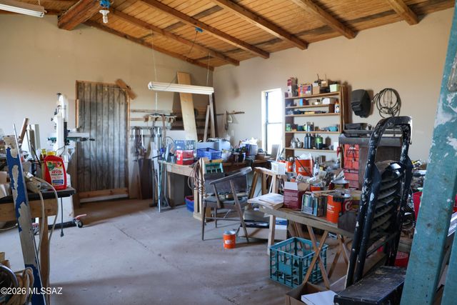 5555 E Singing Arrow Lane, Willcox, AZ 85643