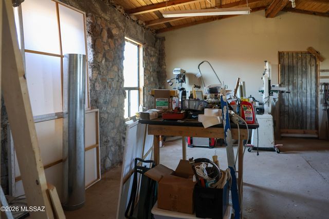 5555 E Singing Arrow Lane, Willcox, AZ 85643