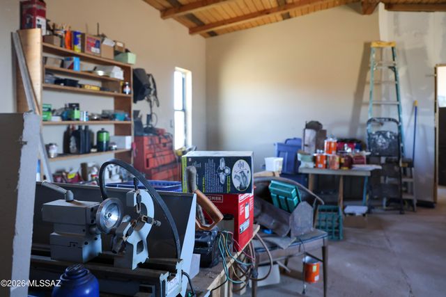 5555 E Singing Arrow Lane, Willcox, AZ 85643