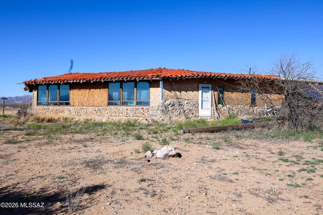 5555 E Singing Arrow Lane, Willcox, AZ 85643