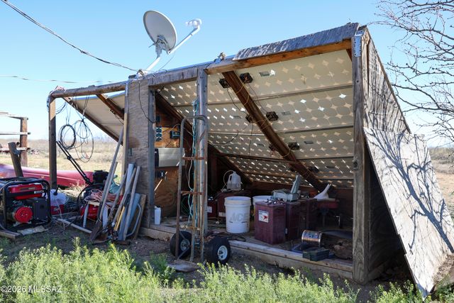 5555 E Singing Arrow Lane, Willcox, AZ 85643