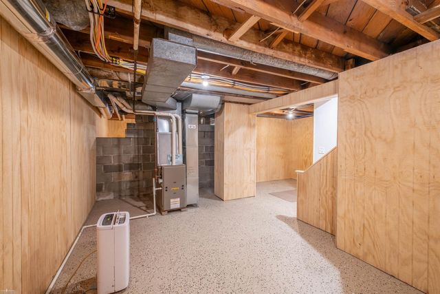 1126 S Shiawassee Street, Owosso, MI 48867