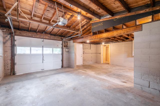 1126 S Shiawassee Street, Owosso, MI 48867