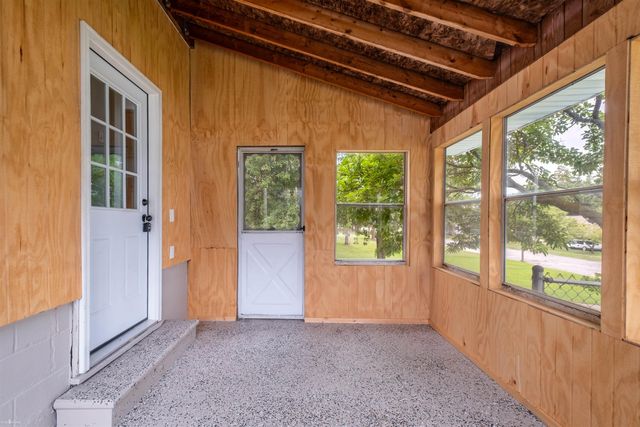 1126 S Shiawassee Street, Owosso, MI 48867