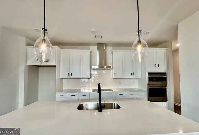 4446 Buttonwood Lane, Lilburn, GA 30047